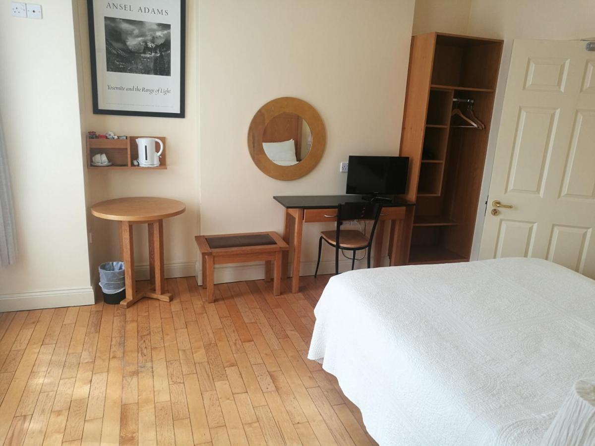 فندق كوركفي  Killarney House Western Road المظهر الخارجي الصورة