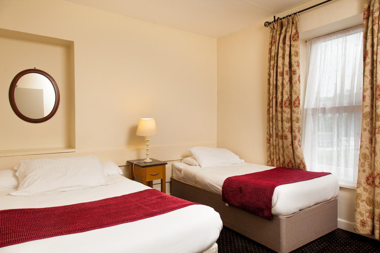 فندق كوركفي  Killarney House Western Road المظهر الخارجي الصورة